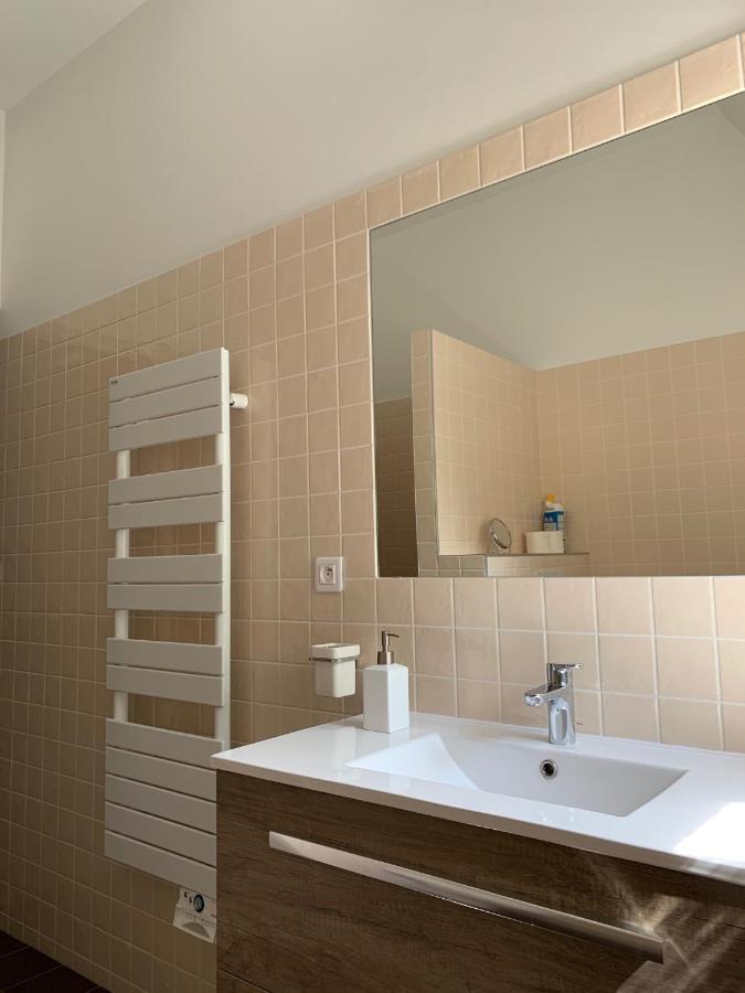 Bed and Breakfast Le Donjon D'Anthon Exterior foto